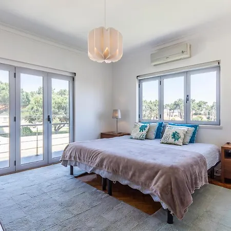 Villa Rosa Brava Charneca (Setubal)